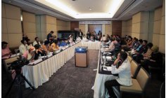 Indonesia Seeks Peace Building with International NGO    Lawyers, education experts, religious leaders, youth and women's groups, and journalists in Indonesia gathered together to forge social solidarity and cohesion through peace building measures
