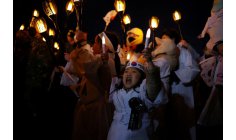 Participants carrying torches march during a re-enactment of the March First Independence Movement against Japanese colonial rule in Cheonan, South Korea, February 28, 2023. REUTERS/Kim Hong-Ji TPX IMAGES OF THE DAY